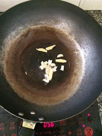 黄骨鱼豆腐汤的做法步骤3