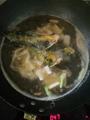 黄骨鱼豆腐汤的做法步骤7