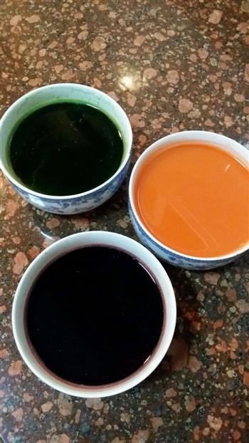 自制彩色蔬菜面条的做法步骤2