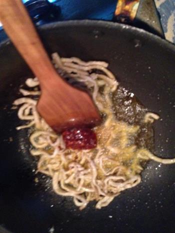 简单好吃的下饭菜-西葫芦炒肉丝的做法步骤4
