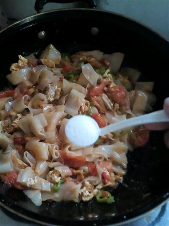 西红柿鸡蛋炒凉皮的做法步骤6