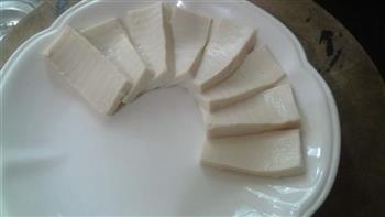 剁椒肉末蒸豆腐的做法步骤2