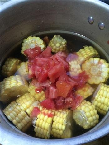 最鲜美的玉米排骨汤的做法步骤5
