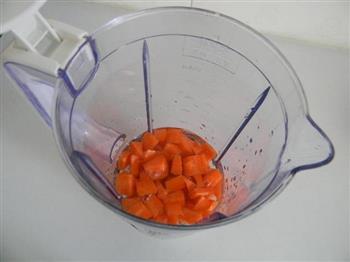 胡萝卜韭菜鸡蛋饺子的做法步骤1