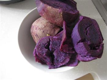 紫薯蜜豆发糕的做法图解1