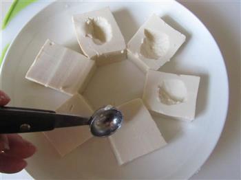 咸蛋黄豆腐酿丸子的做法步骤4