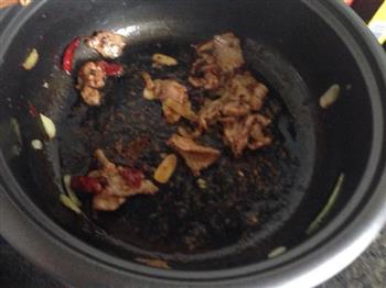 花菜炒肉的做法步骤4