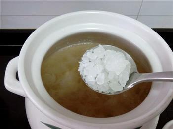 冰糖雪梨银耳莲子汤的做法步骤6