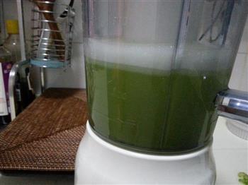 排毒纤体-芹菜雪梨汁的做法步骤3