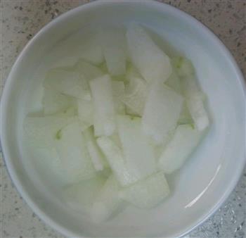 鸡茸冬瓜菠菜汤的做法步骤2
