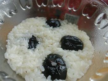 一饭两食-甜枣糯米饭+咸肉糯米饭的做法步骤3