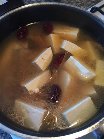 黄花菜豆腐鱼汤的做法图解6