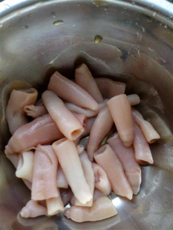 韭苔炒海肠的做法步骤3