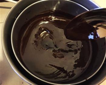 巧克力熔岩蛋糕的做法步骤2