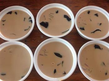 丝滑香浓的台湾珍珠奶茶的做法步骤6