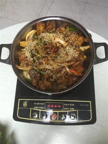 干锅排骨带配菜，干锅火锅的做法步骤3