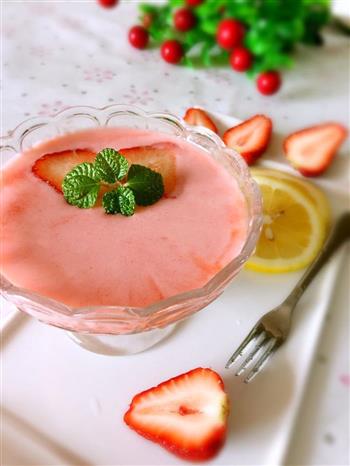 草莓酸奶昔的做法图解5