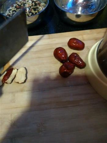 杂豆枸杞红枣豆浆的做法步骤1