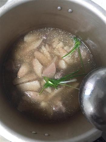 芋艿排骨汤的做法图解7