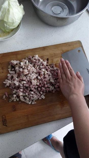 腊肉蚕豆豌豆焖饭的做法图解4