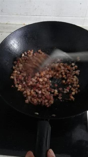 腊肉蚕豆豌豆焖饭的做法步骤6