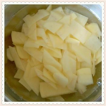 尖椒炒土豆片的做法步骤1
