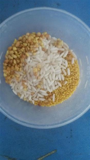 玉米粥的做法步骤1