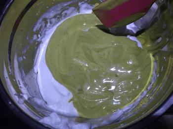 波点绿茶蛋糕-不一样的儿童节萌物的做法步骤9