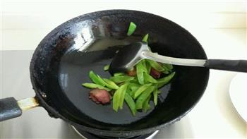 莴笋炒腊肉的做法图解5
