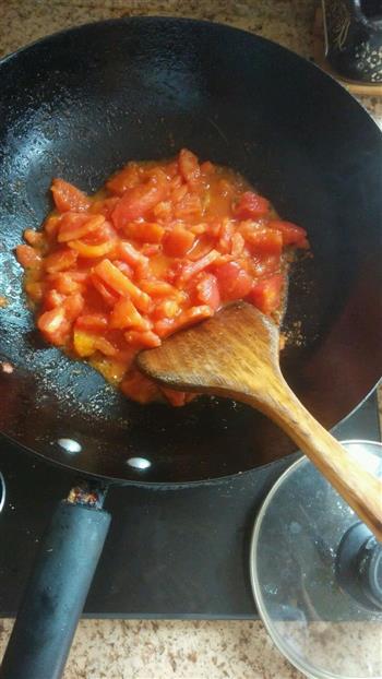 茄汁面的做法步骤3