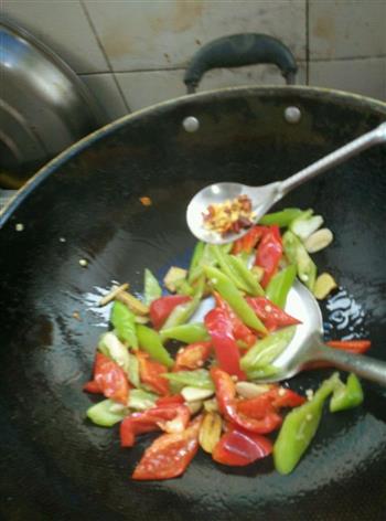 优食汇一元购的辣椒面做好吃的辣炒鱿鱼花的做法步骤16