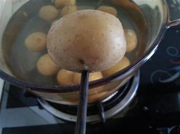 香煎小土豆的做法步骤2