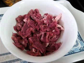 好吃易做的粉蒸牛肉的做法步骤2