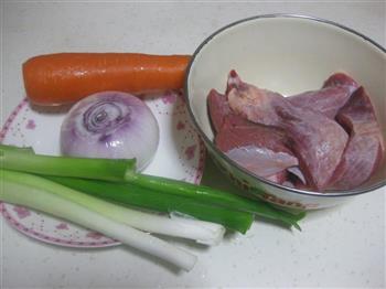 牛肉胡萝卜包子的做法步骤4