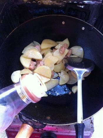 橄榄菜土豆烧肉片的做法步骤3