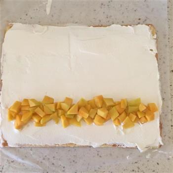 芒果蛋糕小卷的做法步骤12