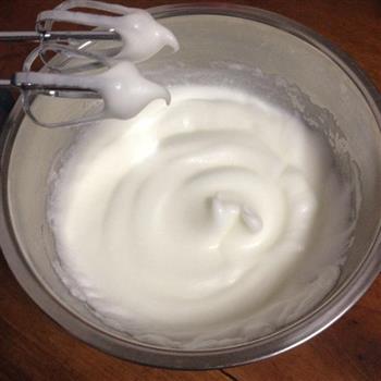 低糖酸奶戚风蛋糕的做法步骤8