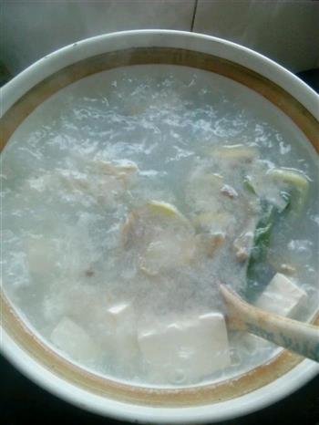 咸肉河蚌豆腐汤的做法步骤6