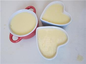 牛奶炖蛋的做法步骤5