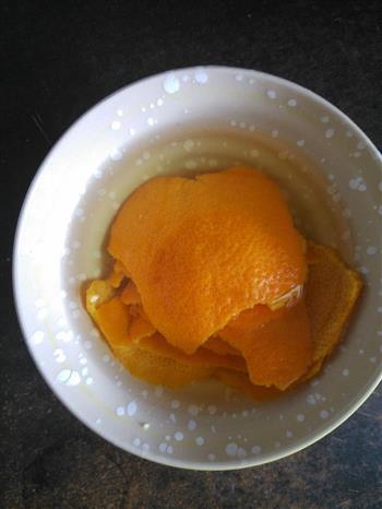 糖渍橙皮的做法步骤3