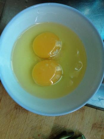 四季豆鸡蛋炒饭的做法步骤2