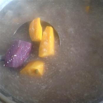 椰奶番薯绿豆汤的做法图解3