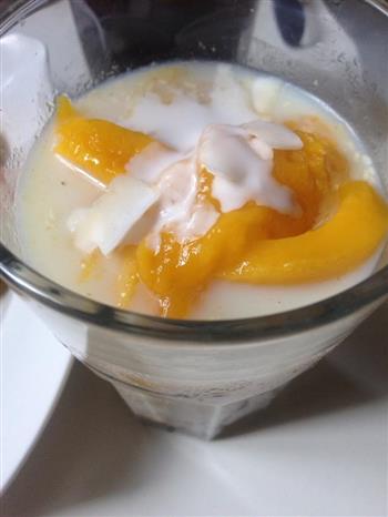 芒果椰汁overnight oatmeal的做法步骤3