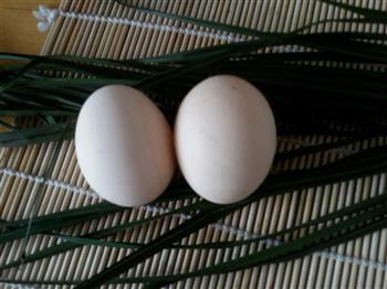 豆豉苦瓜炒土鸡蛋的做法图解2