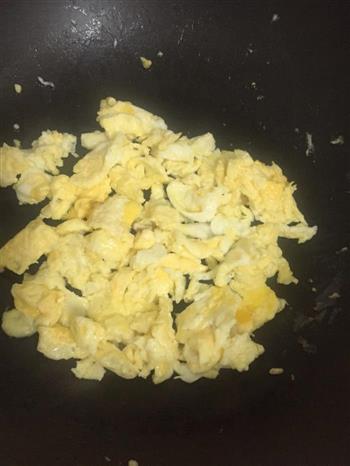 黄瓜炒蛋的做法步骤3