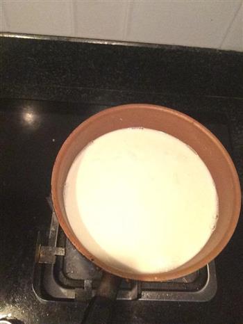 椰丝牛奶小方的做法步骤2