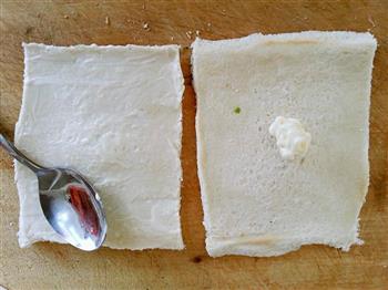 创意早餐-面包肉松被蛋卷的做法步骤4