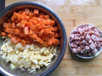 培根土豆胡萝卜焗饭的做法图解5