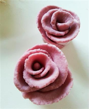 奶香紫薯玫瑰花卷的做法步骤6