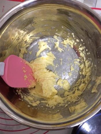 椰香蔓越莓酥饼的做法步骤2